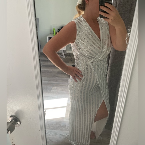 White and silver sequined dress sz large - Picture 3 of 4